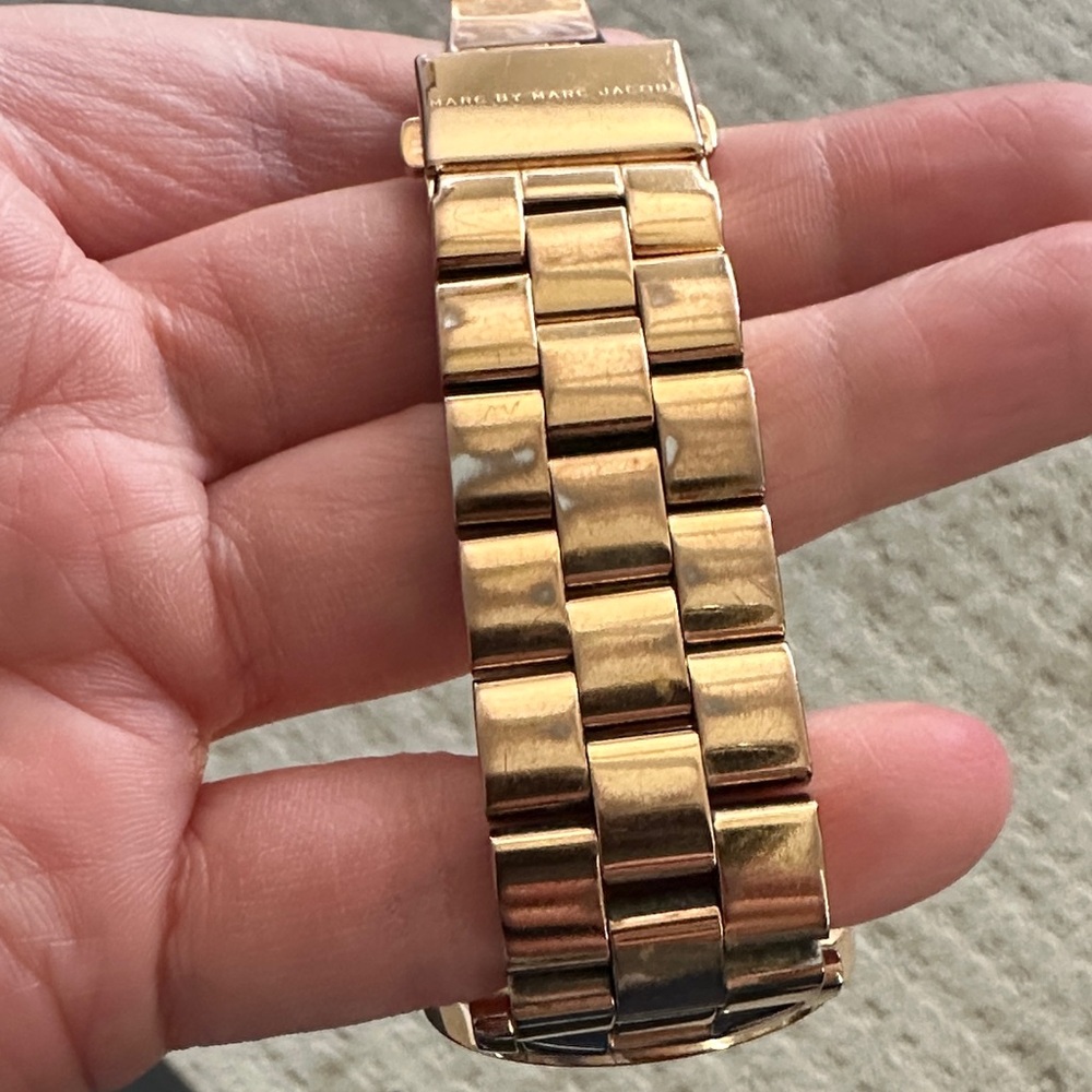 Marc By Marc Jacobs Amy Ladies Watch MBM3056 Gold/Rose Gold - Picture 4 of 8